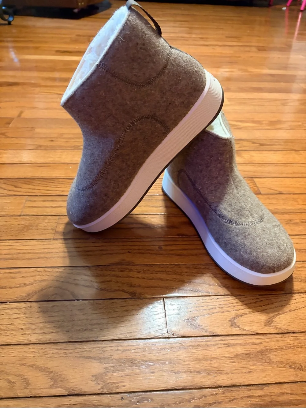 allbirds mens 10 Wool Ankle Booties in Taupe